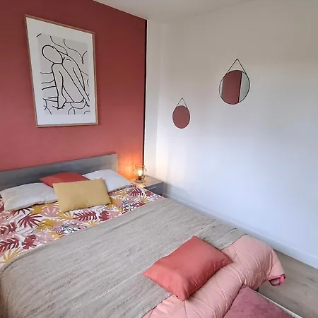 D'hotes Terracota, Petit Dejeuner En Plus, 5 Euros Par Personne *